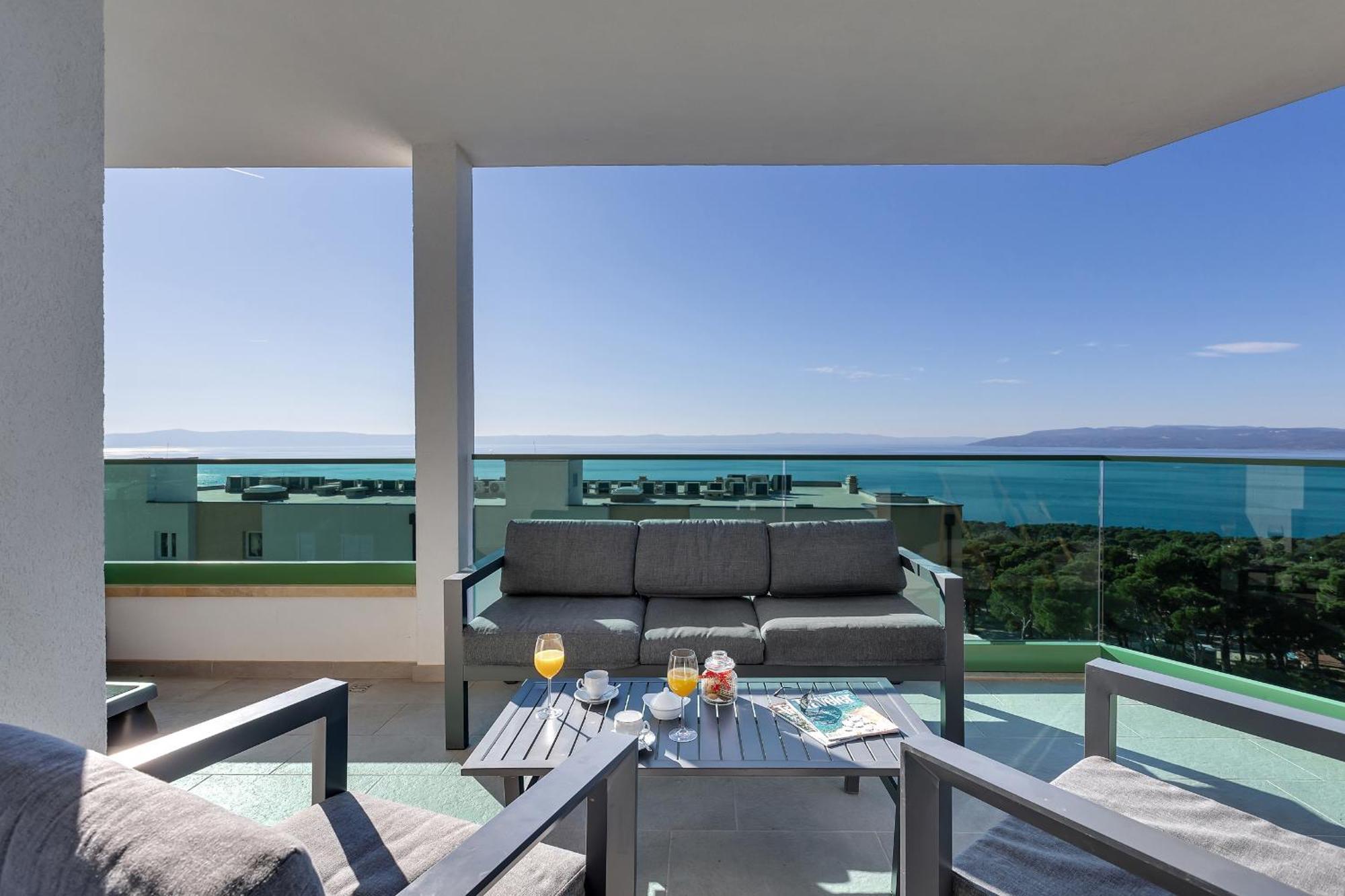 Апартаменты Exclusive Penthouse Big Blue With Private Jacuzzi Макарска Экстерьер фото